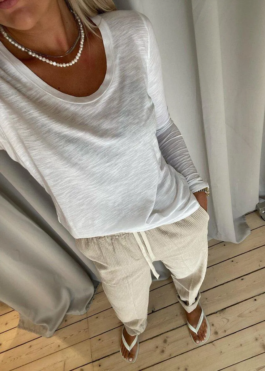 JACKSONVILLE - White